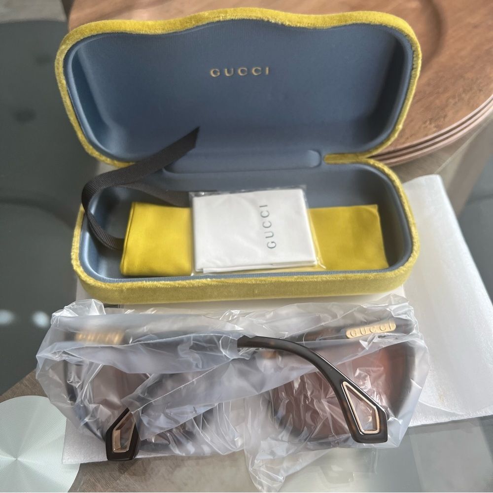 Gucci Fashion Sunglasses in Havana Brown, NWT, Full Inclusion - Picture 12 of 15